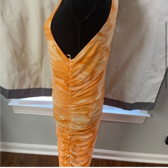 NWT House of Harlow 1960 Midi Orange Tie-Dye Sleeveless Ruched Dress Siz… - Picture 5 of 11